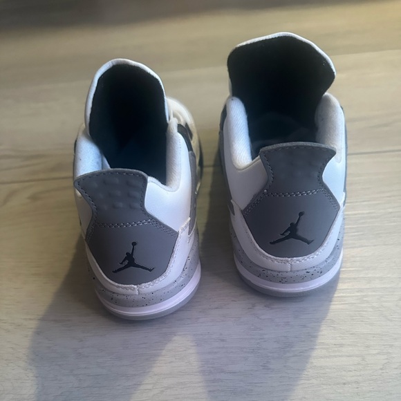 Jordan Kids White and Black Sneakers - Picture 4 of 5